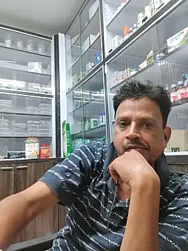 Raj1043 online show from 05/11/26, 03:51