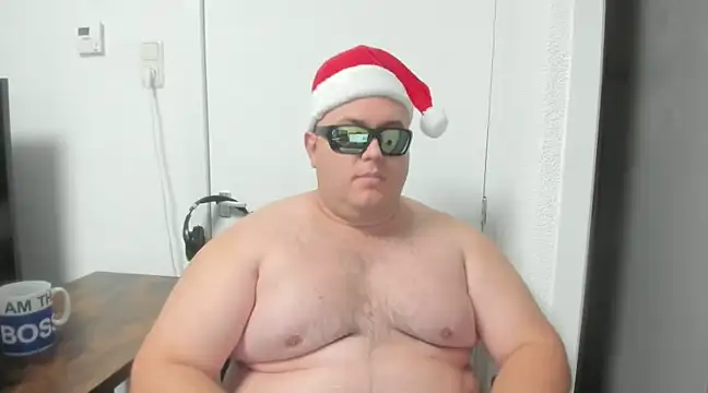 Snapshot of BigromeoXX chatting on 12/24/24, 07:22 BigromeoXX online show from 12/24/24, 07:22