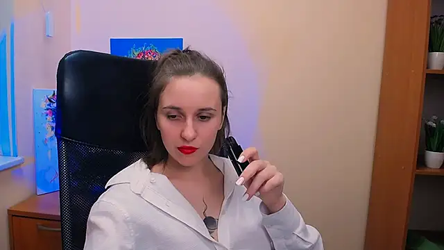  Nicole new online show from 02/17/25, 04:04