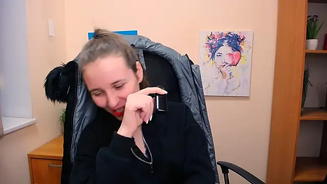  Nicole new online show from 02/24/25, 03:42