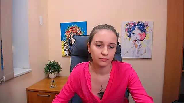  Nicole new online show from 02/26/25, 12:47