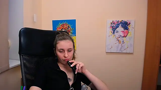  Nicole new online show from 03/14/25, 03:36