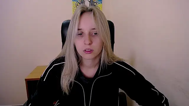  Nicole new online show from 09/25/25, 11:47