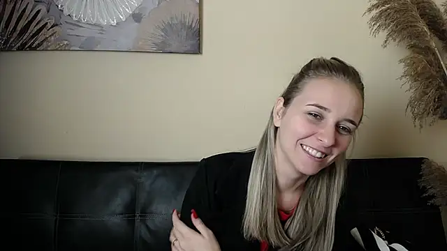  Nicole new online show from 11/01/25, 10:50