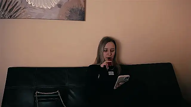  Nicole new online show from 03/21/26, 11:26