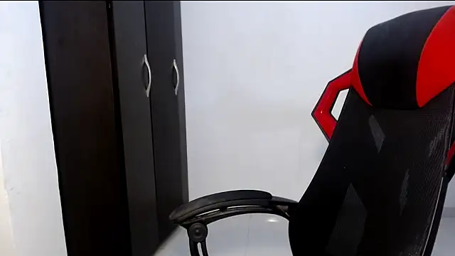 meghan2 online show from 09/28/25, 02:28