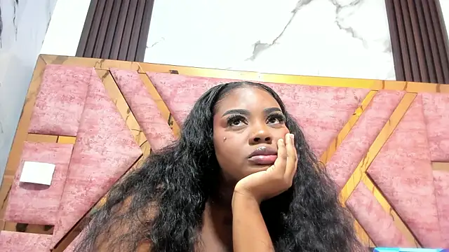 mia alvares online show from 04/08/26, 11:32