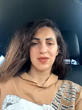 EmaSkyes online show from 10/18/25, 11:44