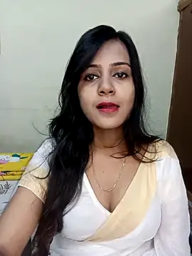 Miss-Riyasingh online show from 12/21/25, 04:30