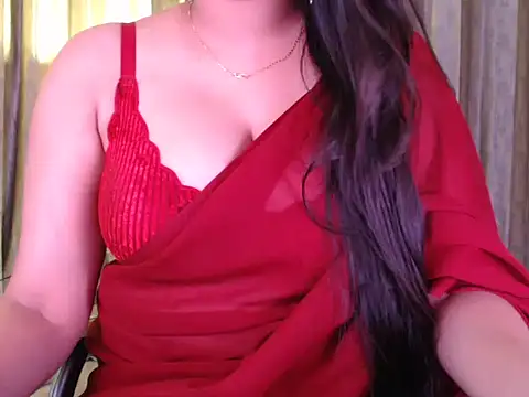 Snapshot of Sexy_Myra18 chatting on 05/16/26, 03:58 Sexy Myra18 online show from 05/16/26, 03:58
