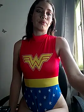 Snapshot of aurelialux chatting on 09/22/25, 09:28 aurelialux online show from 09/22/25, 09:28