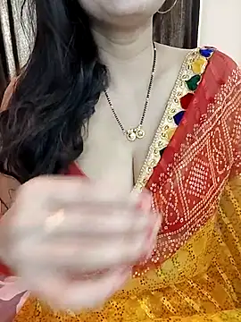 Snapshot of kaamuk_shweta chatting on 02/07/26, 04:38 kaamuk shweta online show from 02/07/26, 04:38