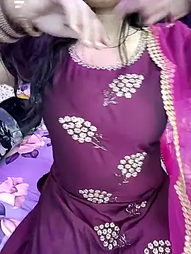 Snapshot of kaamuk_shweta chatting on 02/08/26, 07:28 kaamuk shweta online show from 02/08/26, 07:28