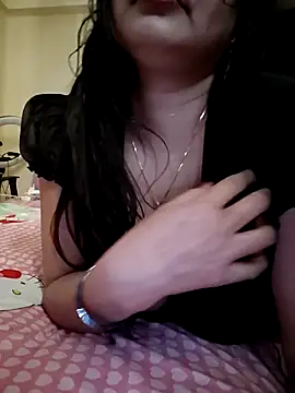 Snapshot of kaamuk_shweta chatting on 02/23/26, 10:01 kaamuk shweta online show from 02/23/26, 10:01