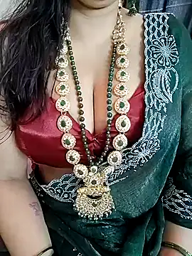 Snapshot of kaamuk_shweta chatting on 06/28/26, 07:14 kaamuk shweta online show from 06/28/26, 07:14