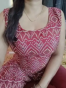 Snapshot of kaamuk_shweta chatting on 07/08/26, 10:20 kaamuk shweta online show from 07/08/26, 10:20