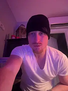 Snapshot of bigred0808 chatting on 02/17/26, 10:56 bigred0808 online show from 02/17/26, 10:56