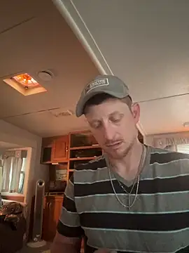 bigred0808 online show from 04/05/26, 09:12