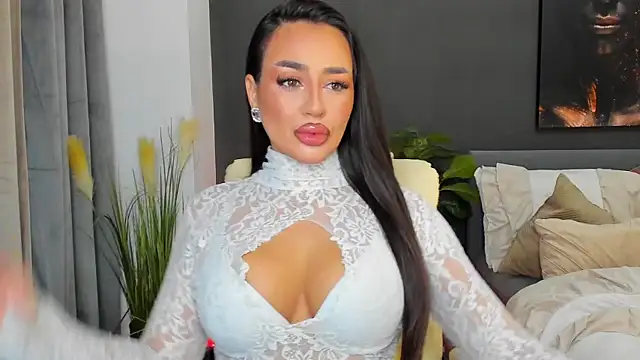 Sonia  Rey online show from 11/11/25, 05:24