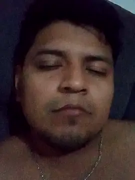 Snapshot of ellupe0829 chatting on 11/12/25, 10:41 ellupe0829 online show from 11/12/25, 10:41