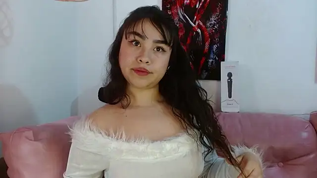 hinataleecs online show from 11/30/25, 06:56