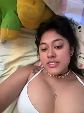 Snapshot of pawmistry chatting on 02/07/26, 07:39 pawmistry online show from 02/07/26, 07:39