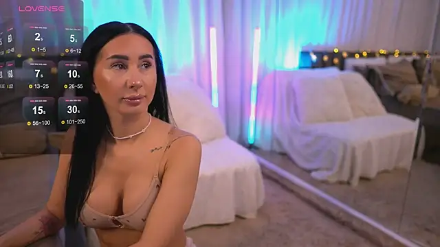 Snapshot of AnaRhodes chatting on 01/22/25, 04:13 AnaRhodes online show from 01/22/25, 04:13