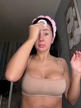 Snapshot of AnaRhodes chatting on 02/20/25, 08:58 AnaRhodes online show from 02/20/25, 08:58