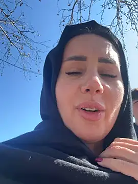 Snapshot of AnaRhodes chatting on 03/04/25, 08:46 AnaRhodes online show from 03/04/25, 08:46