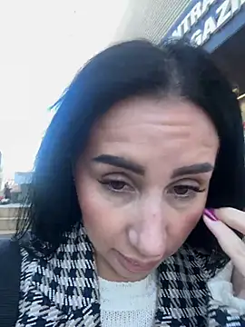 Snapshot of AnaRhodes chatting on 03/05/25, 07:27 AnaRhodes online show from 03/05/25, 07:27