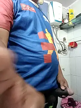 Snapshot of Mmm992170 chatting on 01/25/25, 03:19 Mmm992170 online show from 01/25/25, 03:19