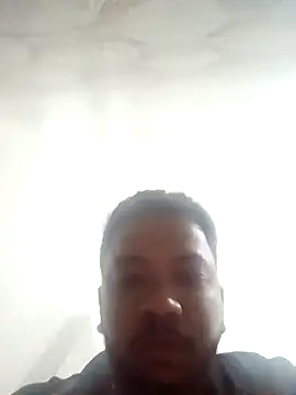 Snapshot of Mmm992170 chatting on 02/07/25, 12:20 Mmm992170 online show from 02/07/25, 12:20