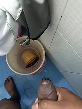 Snapshot of Mmm992170 chatting on 02/11/25, 04:55 Mmm992170 online show from 02/11/25, 04:55