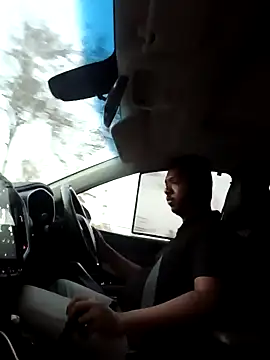 Snapshot of Mmm992170 chatting on 02/11/25, 01:20 Mmm992170 online show from 02/11/25, 01:20