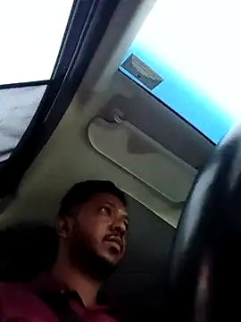 Snapshot of Mmm992170 chatting on 03/19/25, 01:29 Mmm992170 online show from 03/19/25, 01:29