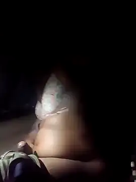 Snapshot of Mmm992170 chatting on 03/20/25, 04:40 Mmm992170 online show from 03/20/25, 04:40