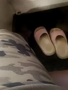 Snapshot of Mmm992170 chatting on 03/22/25, 11:32 Mmm992170 online show from 03/22/25, 11:32