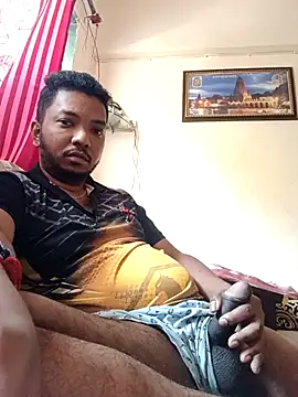 Snapshot of Mmm992170 chatting on 10/08/25, 06:55 Mmm992170 online show from 10/08/25, 06:55