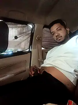 Snapshot of Mmm992170 chatting on 10/11/25, 07:29 Mmm992170 online show from 10/11/25, 07:29