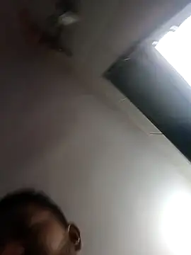 Snapshot of Mmm992170 chatting on 11/02/25, 06:27 Mmm992170 online show from 11/02/25, 06:27