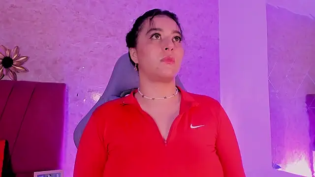 LorenaStevens online show from 11/11/25, 12:38