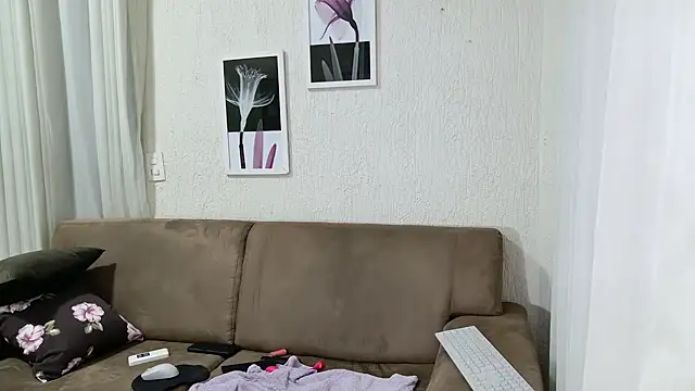 Blue butterfly online show from 01/26/25, 01:20