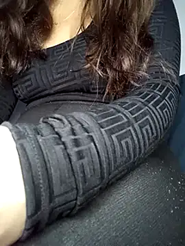 Snapshot of MerriamxHot chatting on 12/26/24, 01:18 MerriamxHot online show from 12/26/24, 01:18