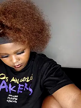 Dark Berry 26 online show from 03/07/26, 12:29