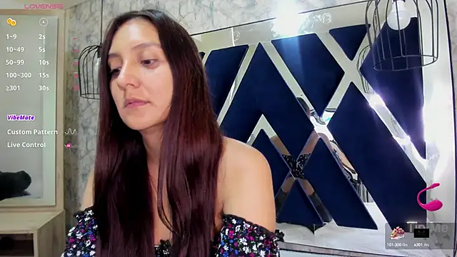  alaia collway  online show from 01/23/25, 12:09