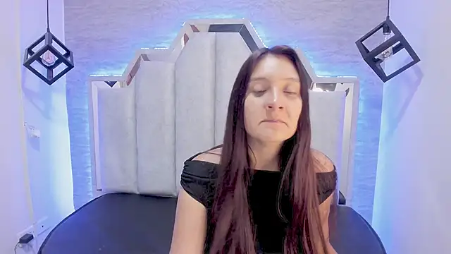  alaia collway  online show from 03/03/25, 11:55