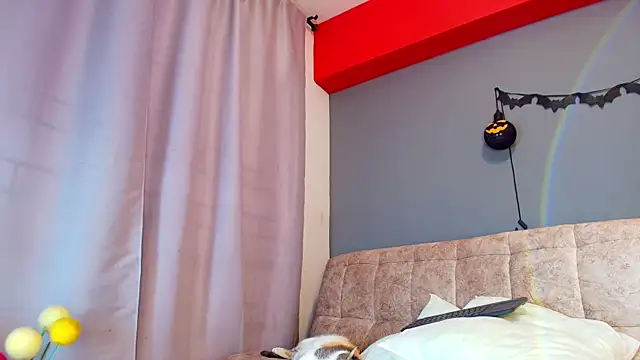 adara johnson   online show from 10/01/25, 11:49