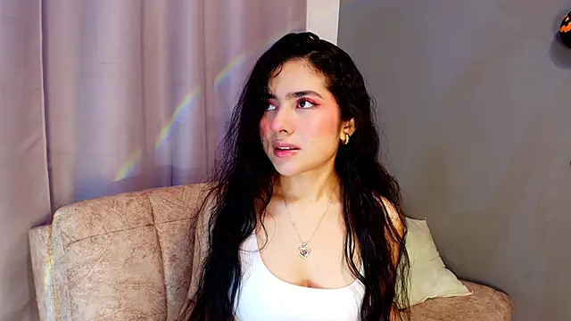 adara johnson   online show from 10/07/25, 11:40