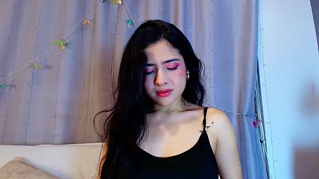 adara johnson   online show from 01/19/26, 11:47