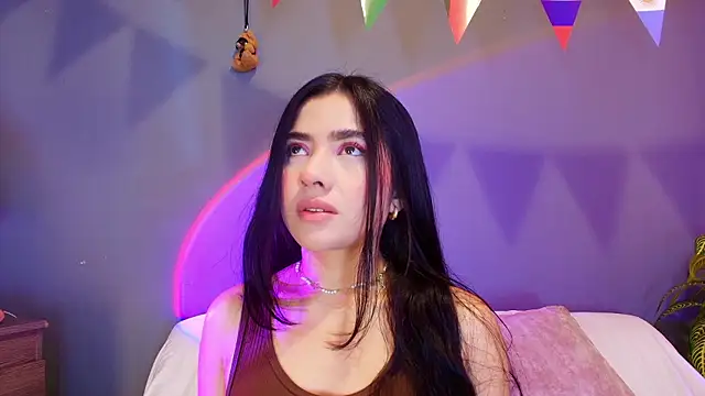 adara johnson   online show from 07/09/26, 11:47